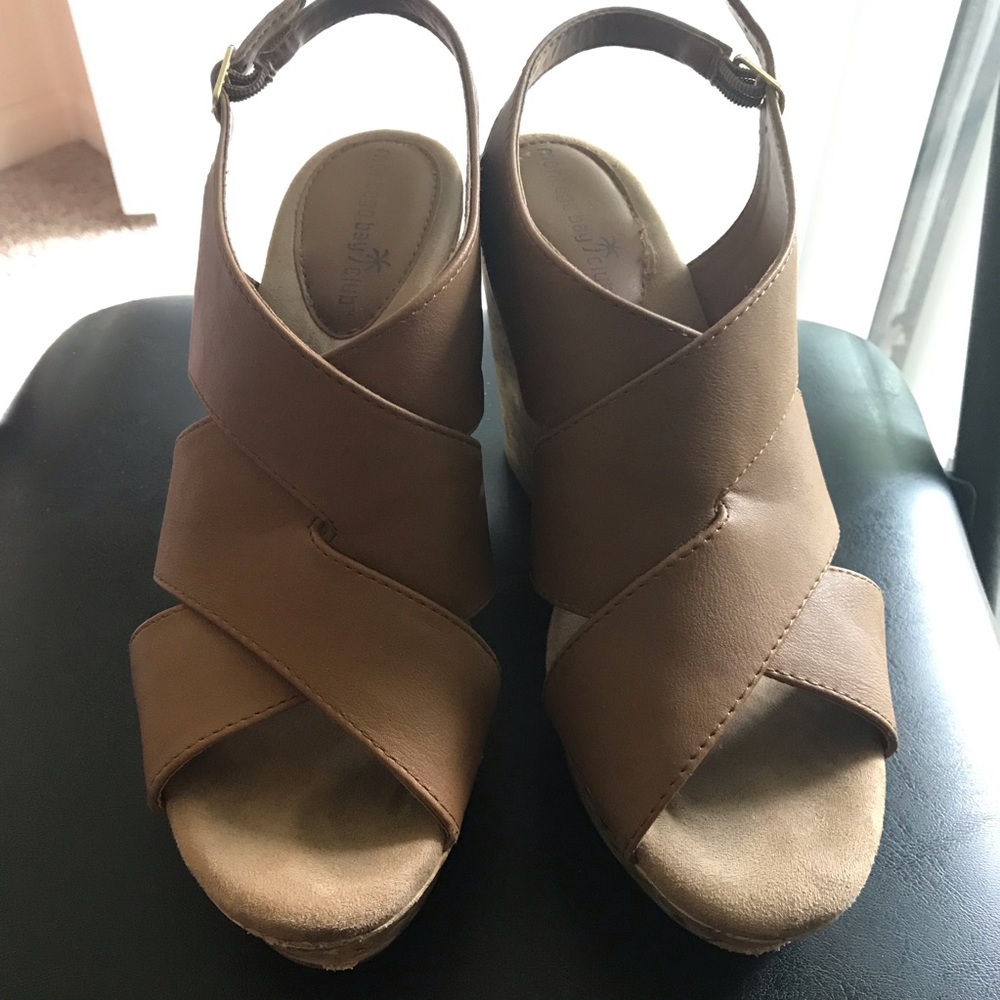 Montego Bay Club Light Brown Wedges in Size 8.5